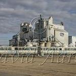 This grain elevator had stood near the hockey arena for many decades.  It was demolished in 2011.